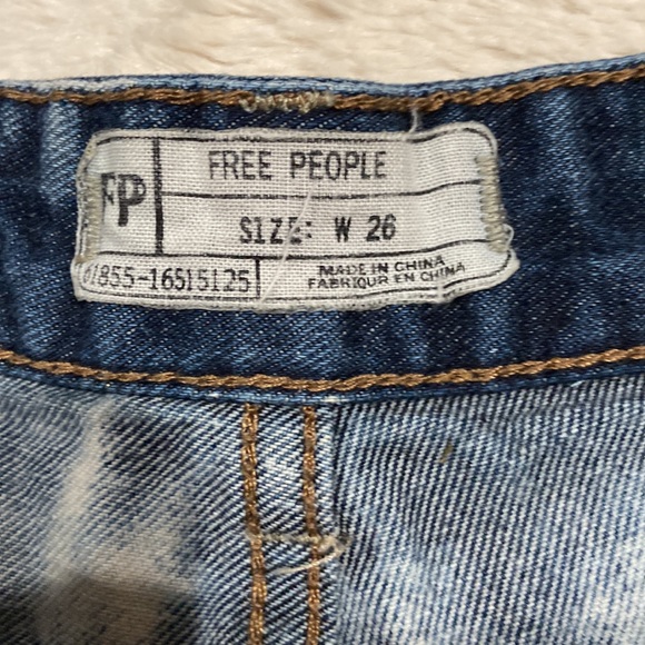 Free People Original Discolored Short Shorts - Picture 2 of 4